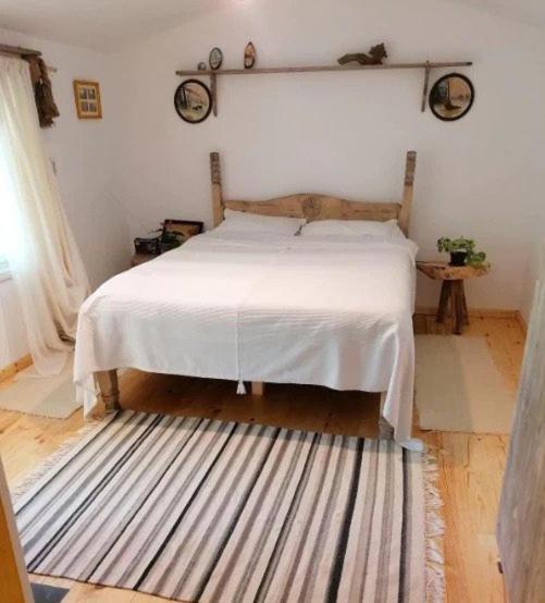 Casa De Oaspeti Adorabila Aproape De Natura Apartment ซาราตา-มอนโตรู ภายนอก รูปภาพ